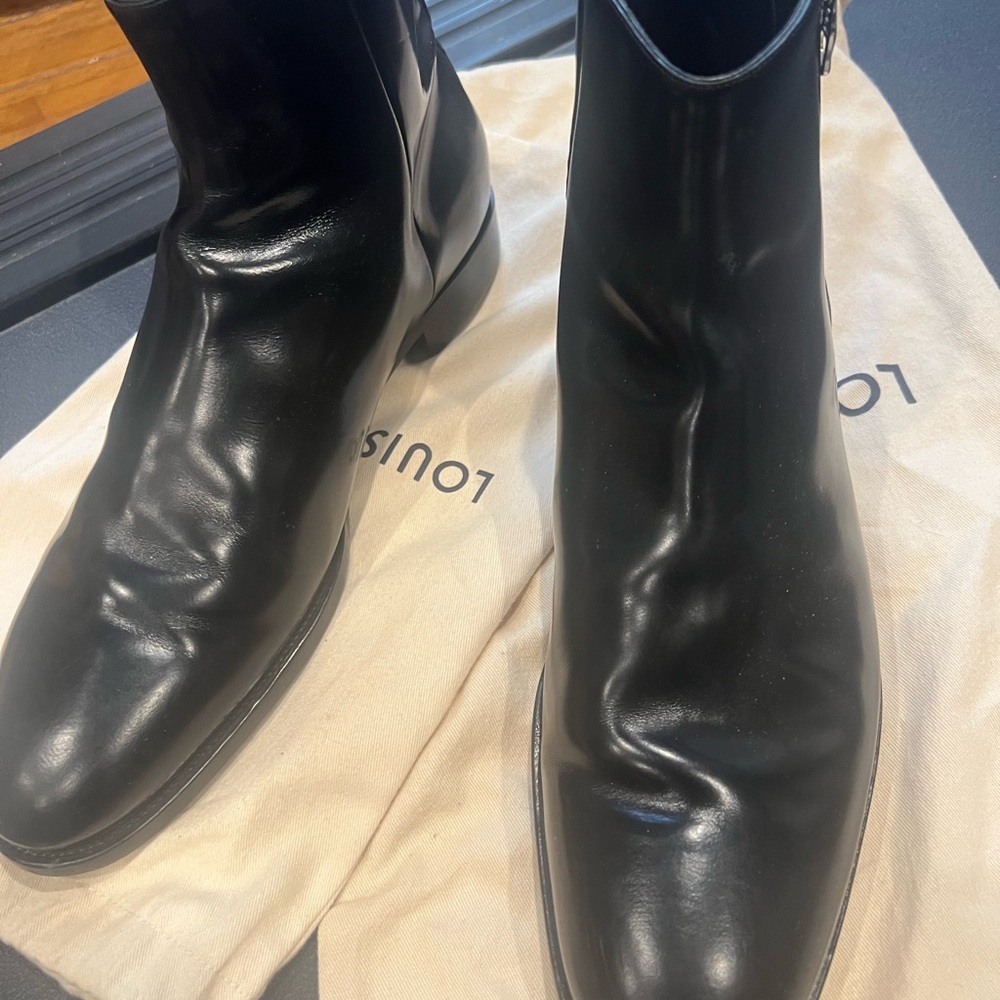 Luis Vuitton men's boots